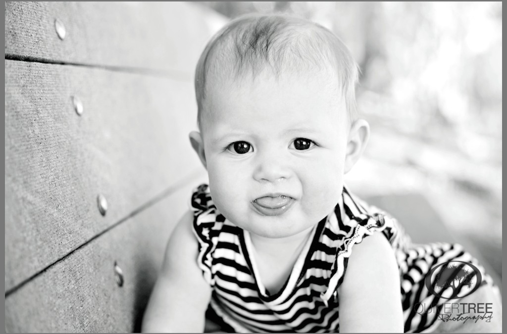 Sweet Caroline : Milestone Session at 7 Months